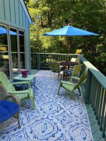 16 Knapp Street Easton CT 06612