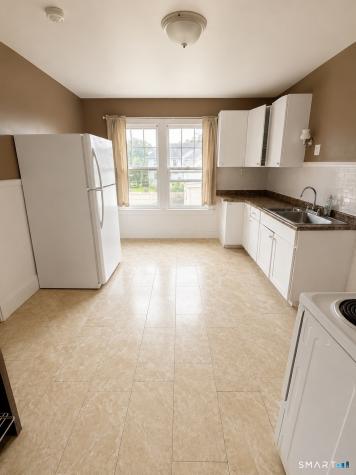 62 S Quaker Lane West Hartford CT 06119