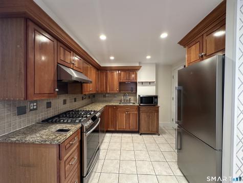 424 Rockwell Avenue Stratford CT 06615