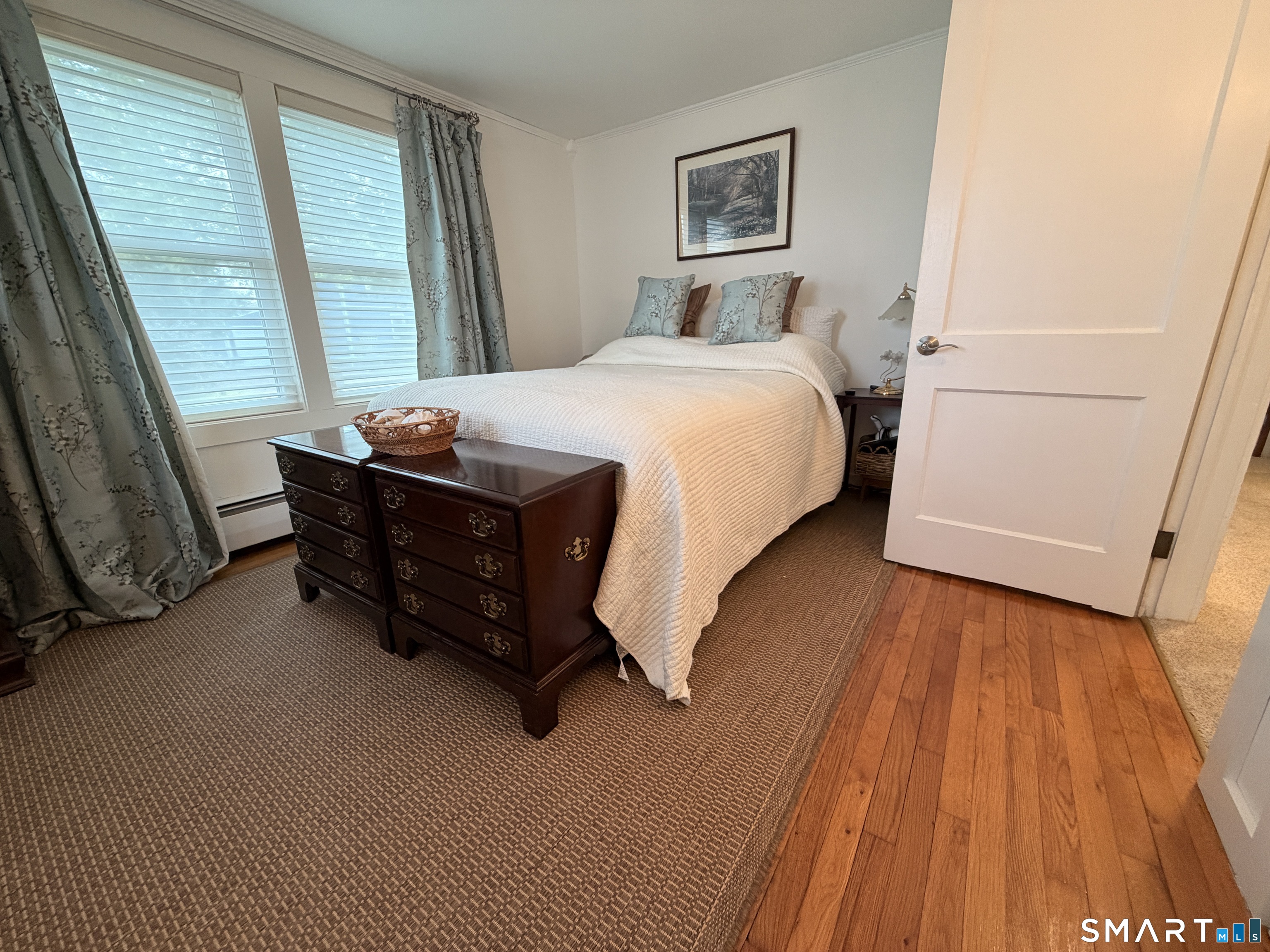 24 Broadway Av Extension Stonington CT 06355