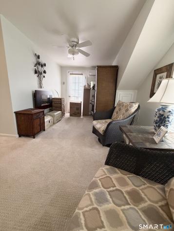 24 Broadway Av Extension Stonington CT 06355