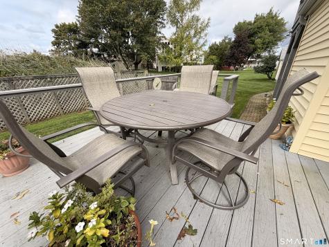 24 Broadway Av Extension Stonington CT 06355