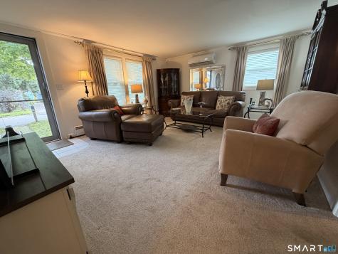 24 Broadway Av Extension Stonington CT 06355