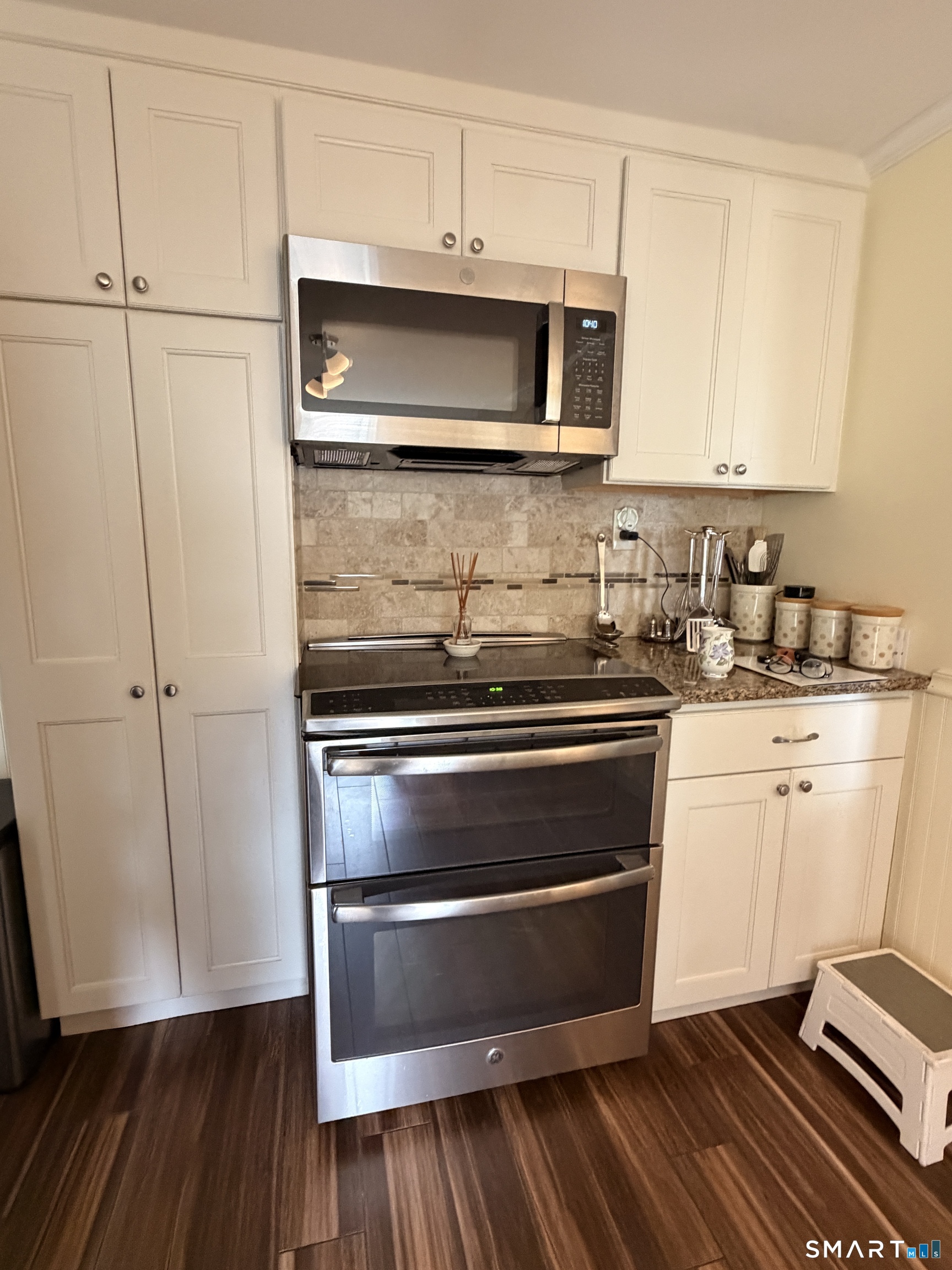 24 Broadway Av Extension Stonington CT 06355