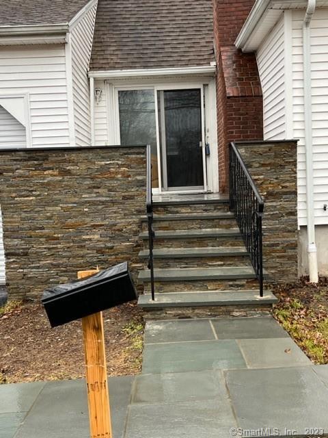 18 Leonard Place Trumbull CT 06611