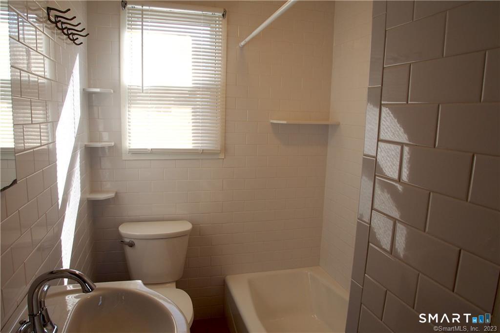 81 Longfellow Avenue Fairfield CT 06825