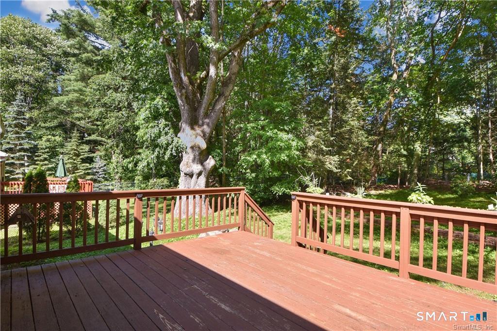 8 Circle Drive Farmington CT 06085