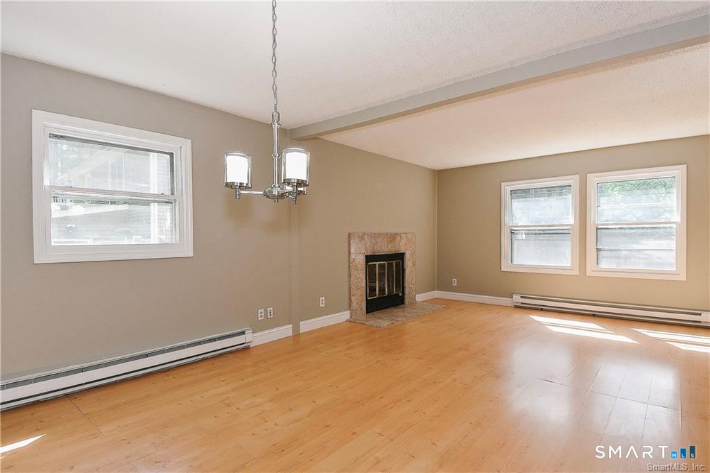 8 Circle Drive Farmington CT 06085