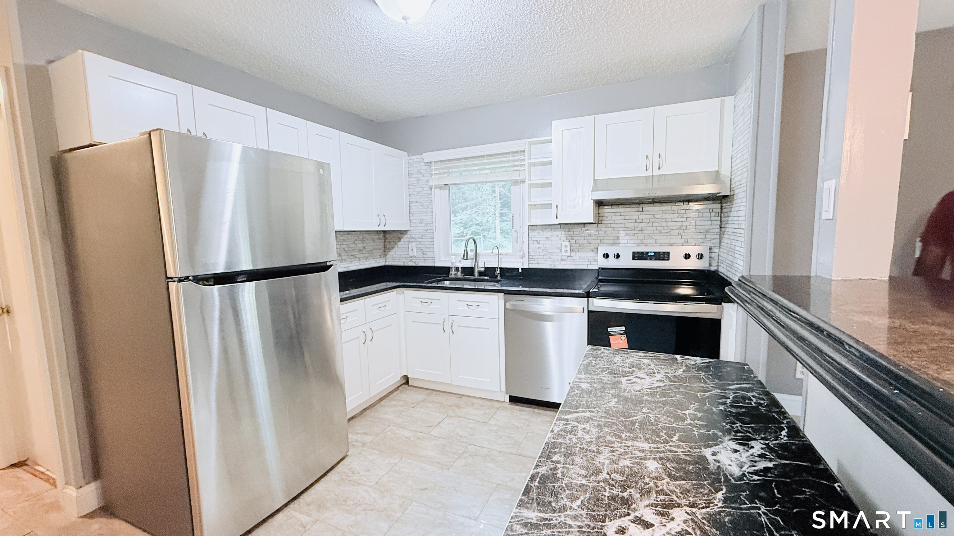 8 Circle Drive Farmington CT 06085