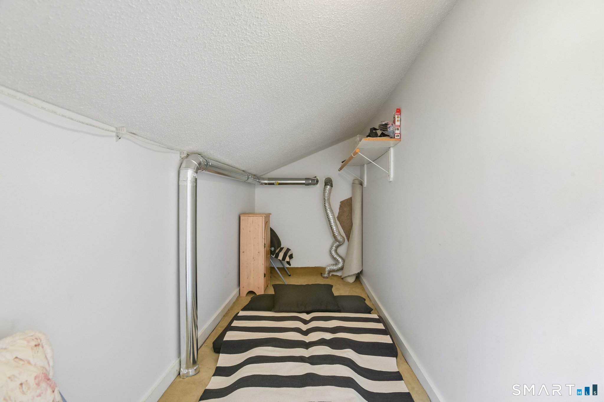 42 Quidnet Court Guilford CT 06437