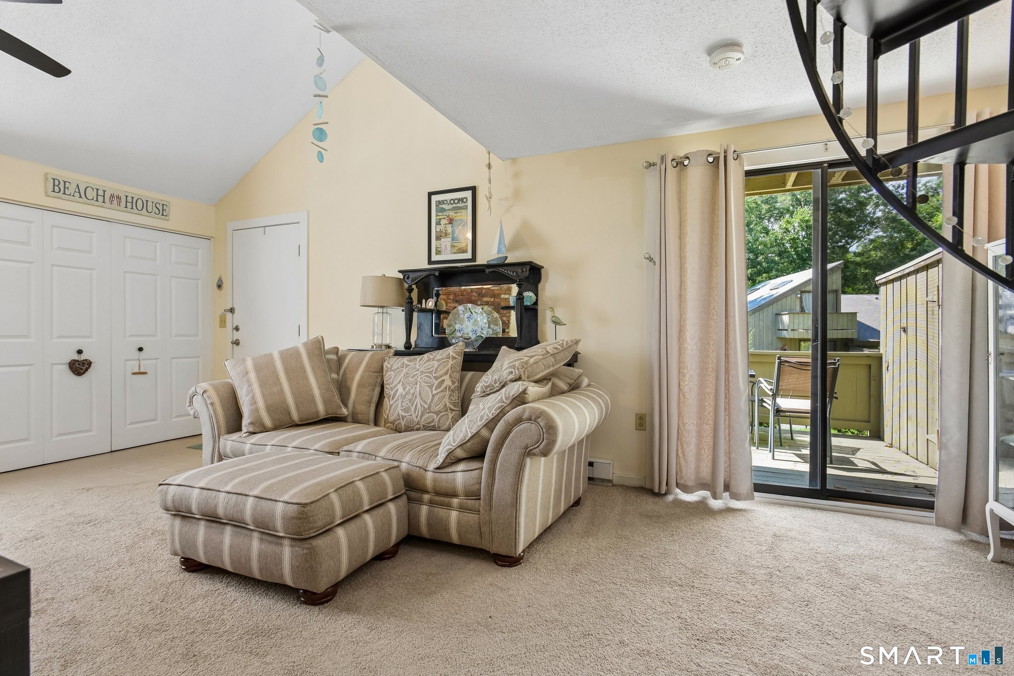 42 Quidnet Court Guilford CT 06437
