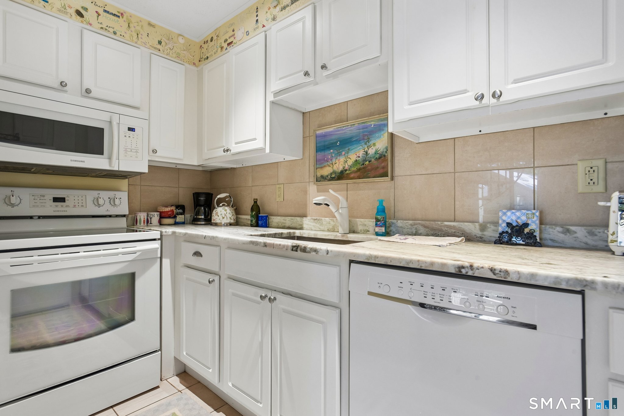 42 Quidnet Court Guilford CT 06437