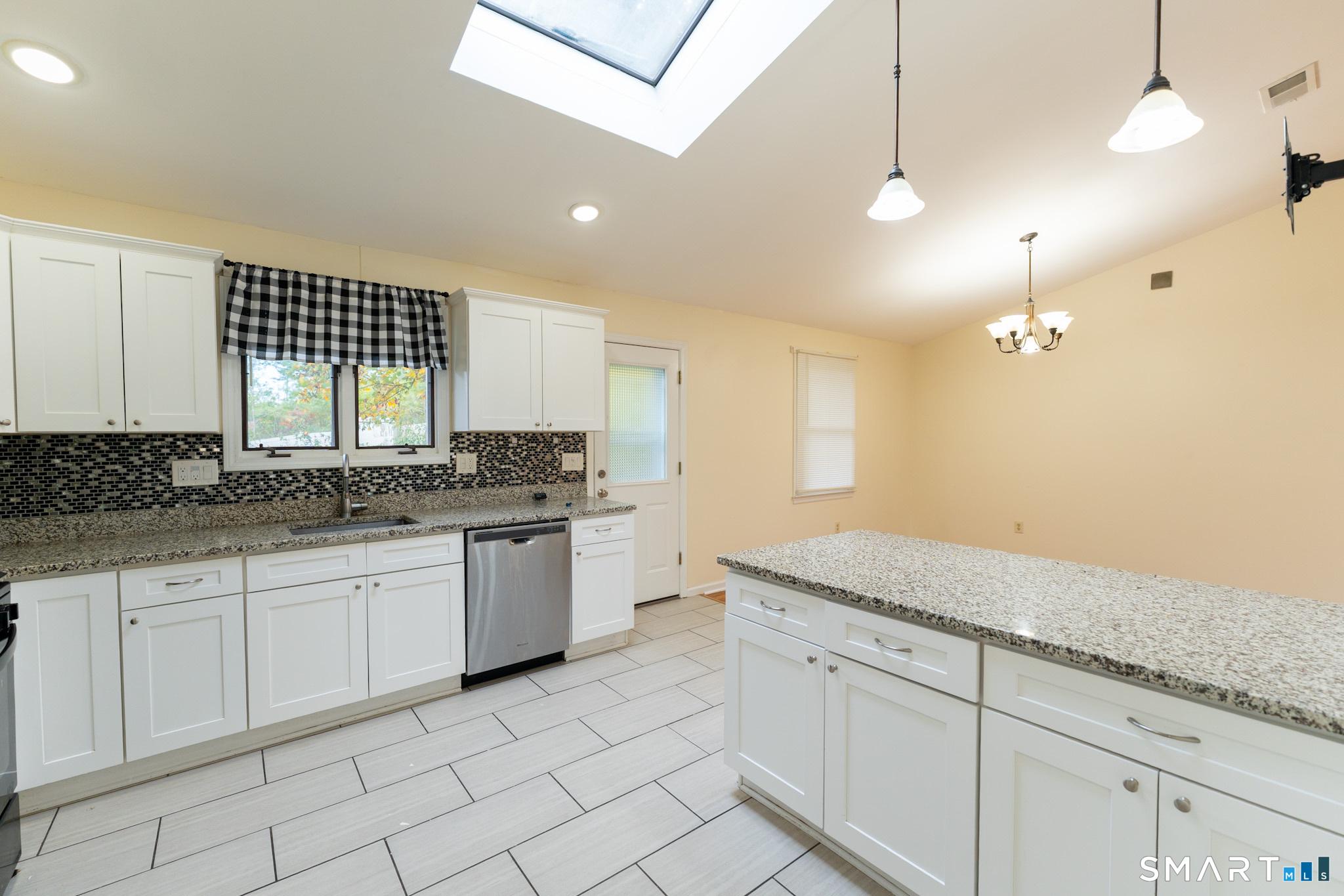 15 Highland Avenue Stratford CT 06614