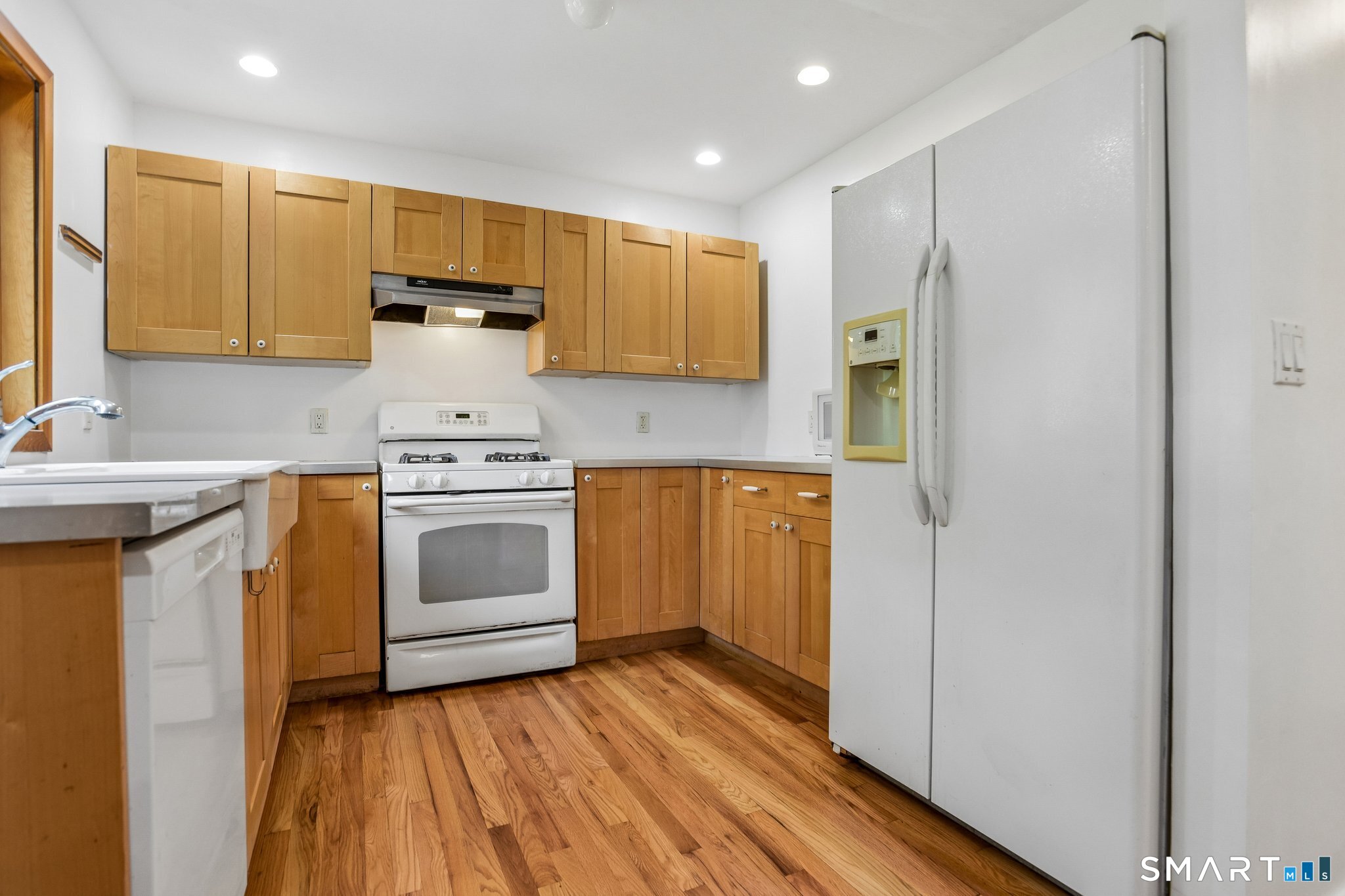 23 Edwards Street New Haven CT 06511