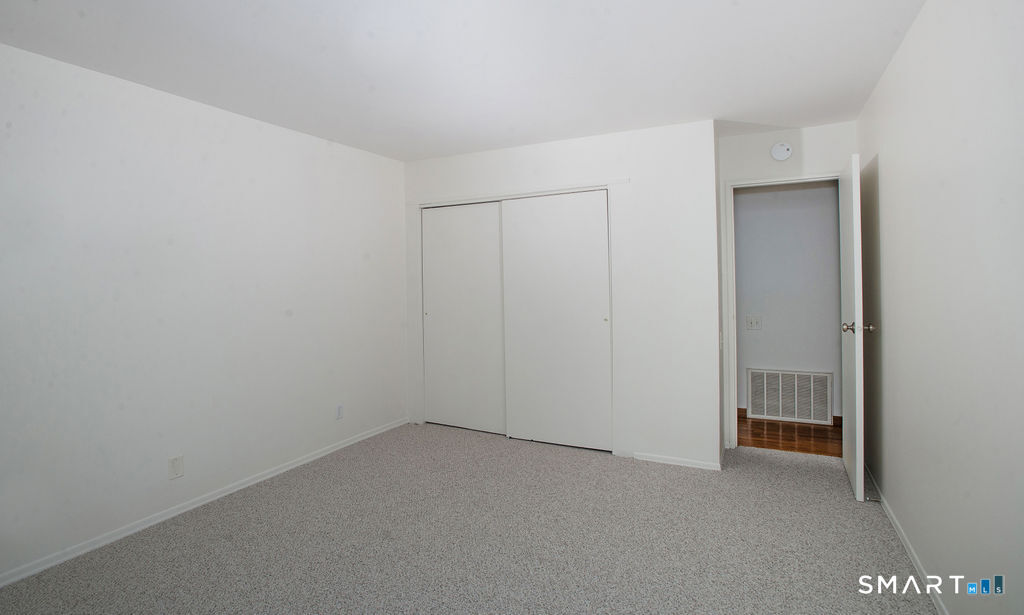 68 Lawson Lane Ridgefield CT 06877