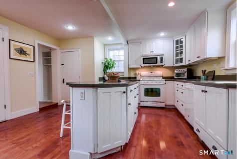 33 Main (Old Mystic) Street Stonington CT 06372