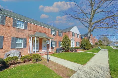 18 4TH Street Stamford CT 06905