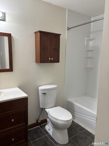 103 West Main Street East Lyme CT 06357