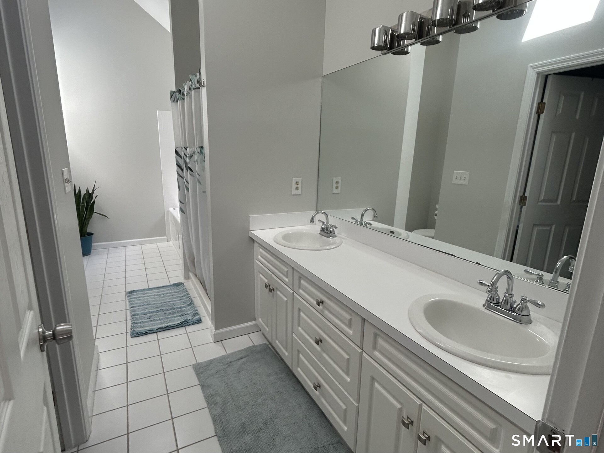 573 Hill Street Hamden CT 06514