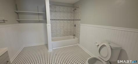 86 Sanford Avenue Bridgeport CT 06604
