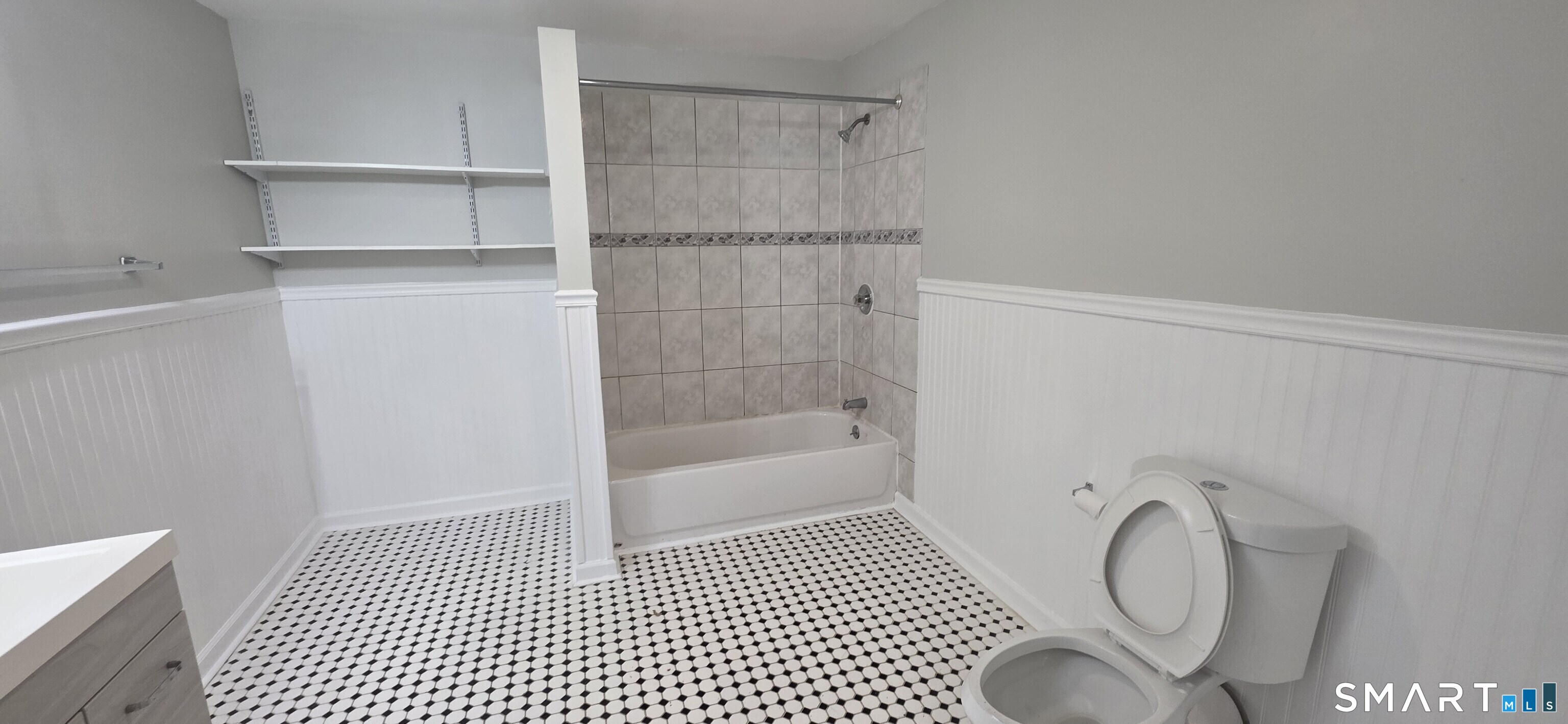 86 Sanford Avenue Bridgeport CT 06604