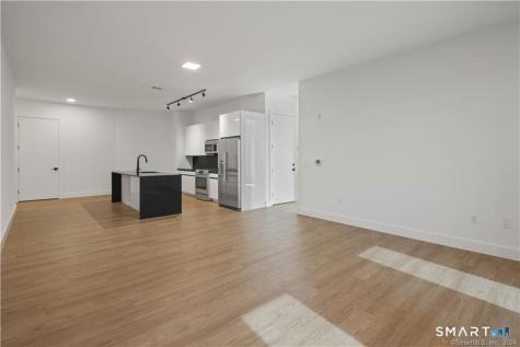 78 Unquowa Place Fairfield CT 06824