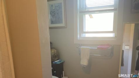 260 South Grand Street Suffield CT 06093