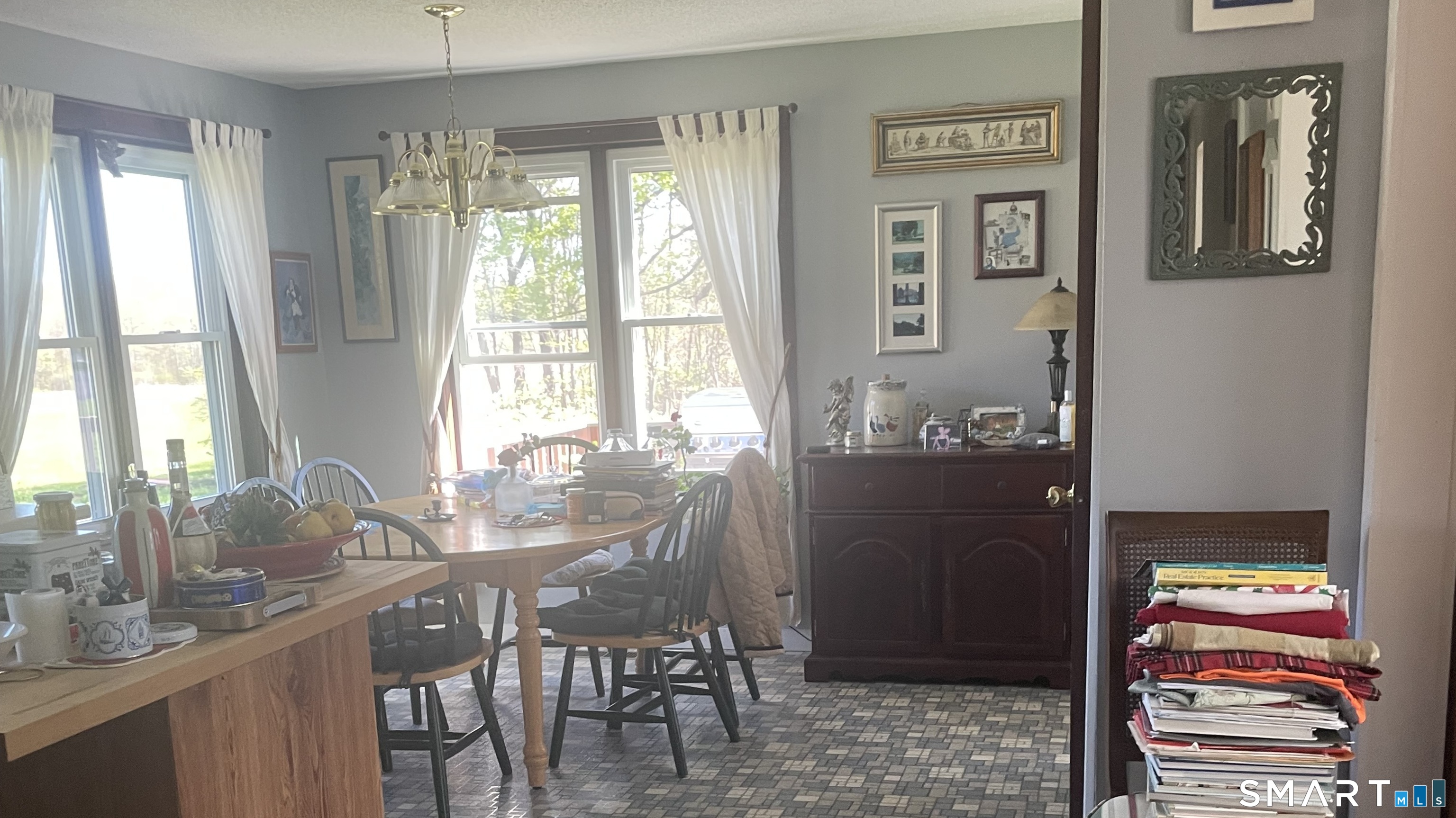 260 South Grand Street Suffield CT 06093