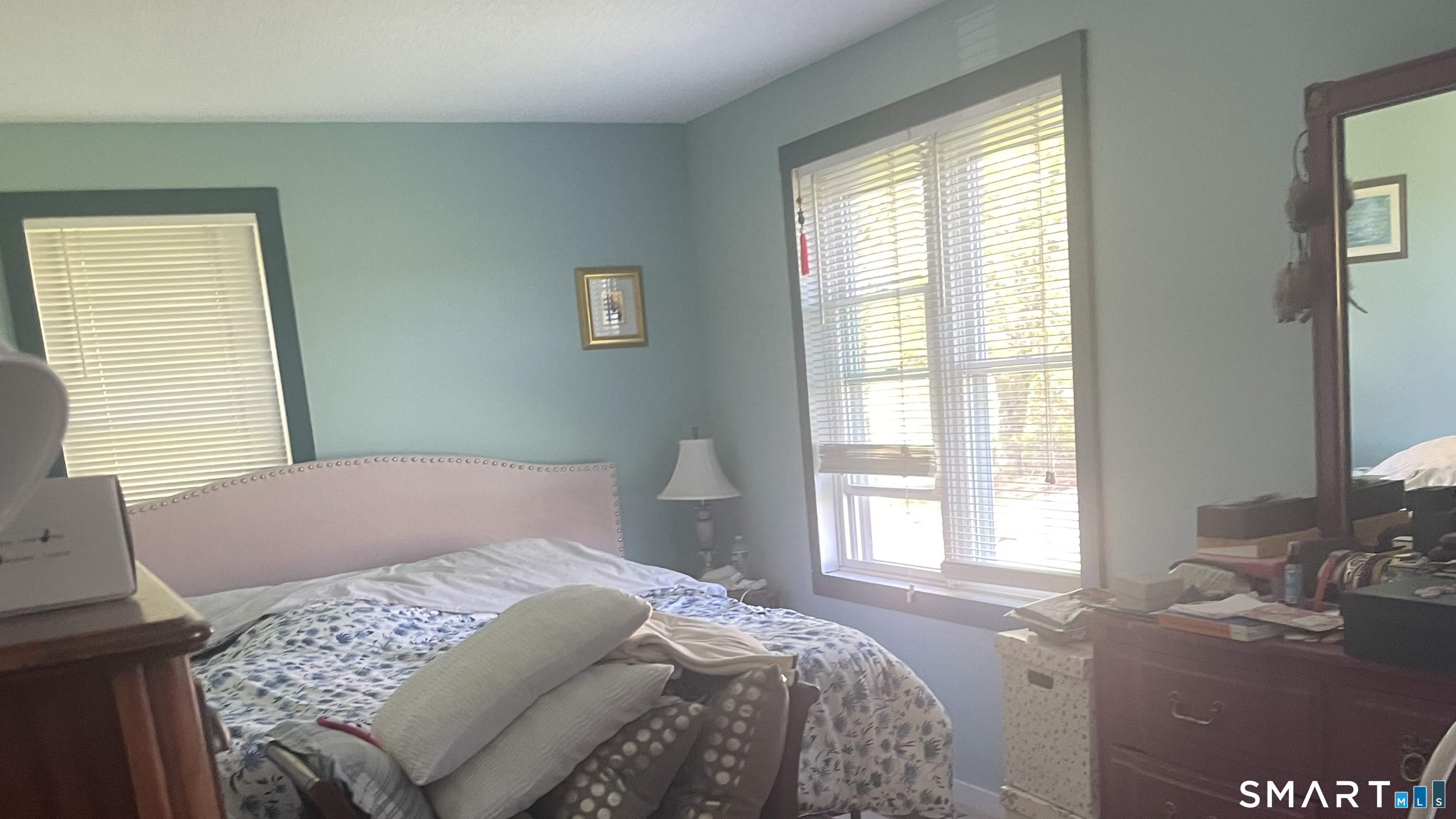 260 South Grand Street Suffield CT 06093