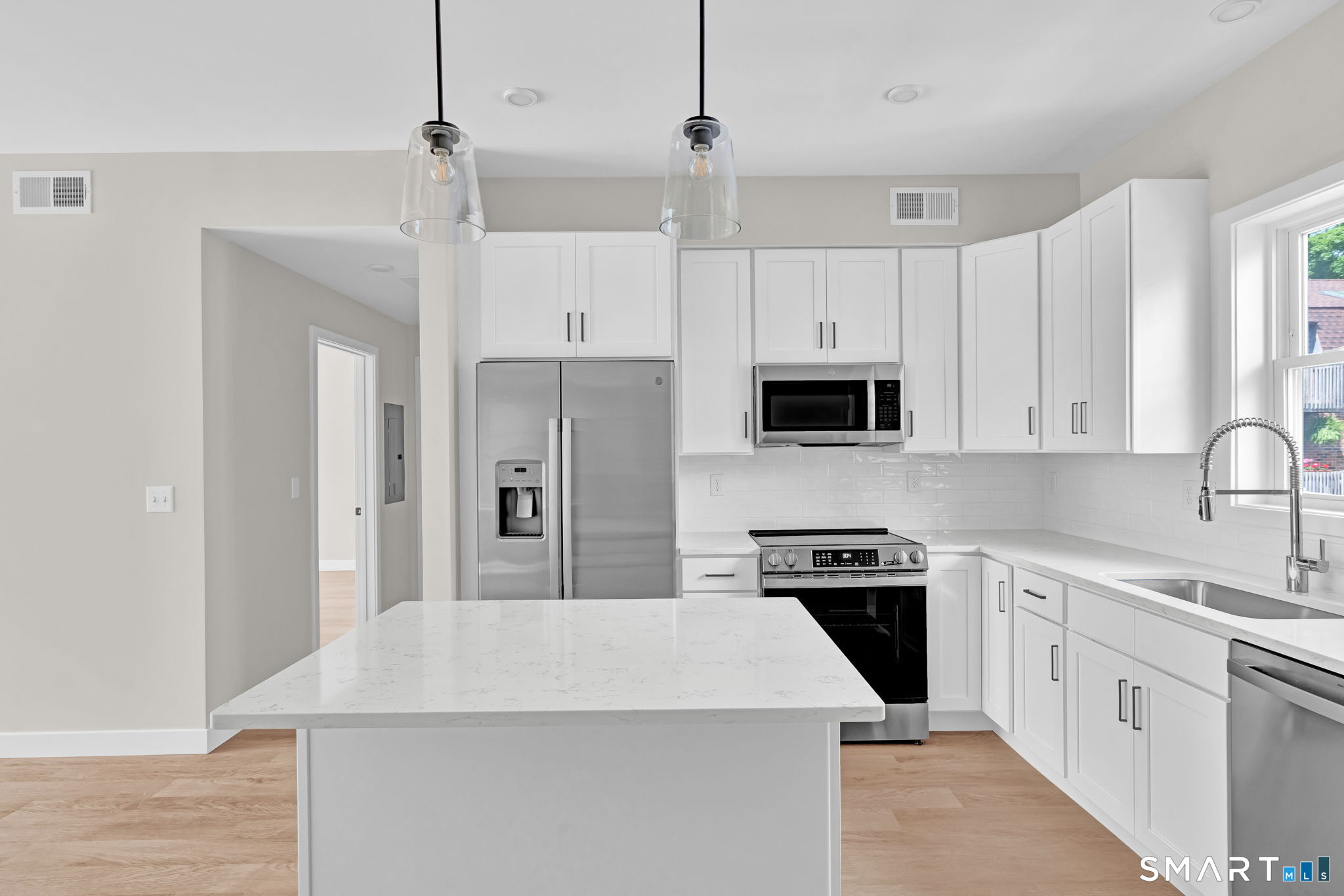 68 Whiting Street Plainville CT 06062