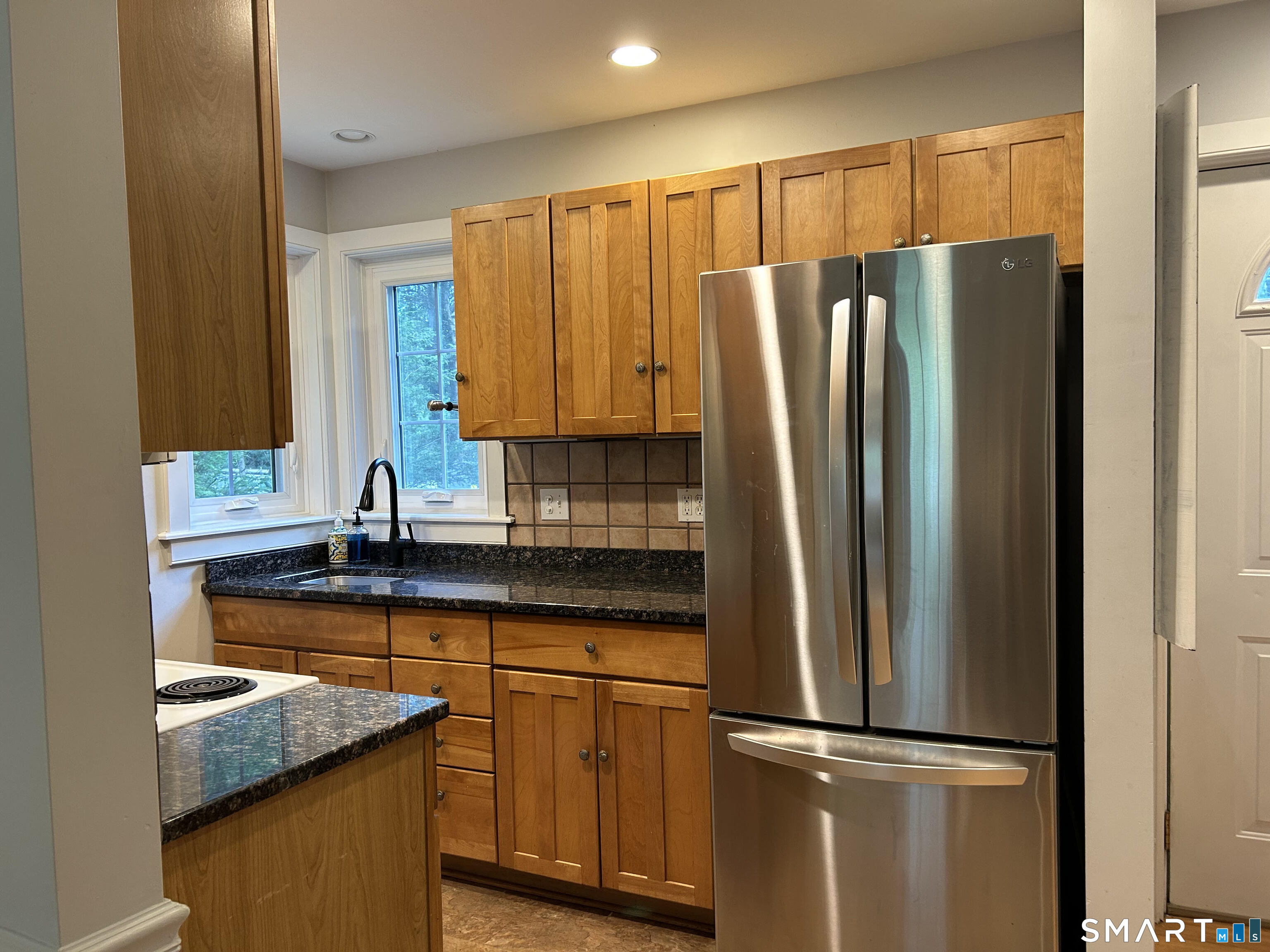 80 River Road Clinton CT 06413