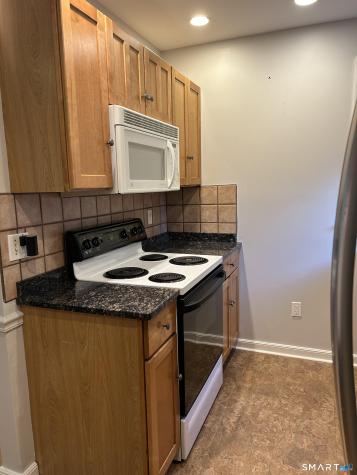 80 River Road Clinton CT 06413