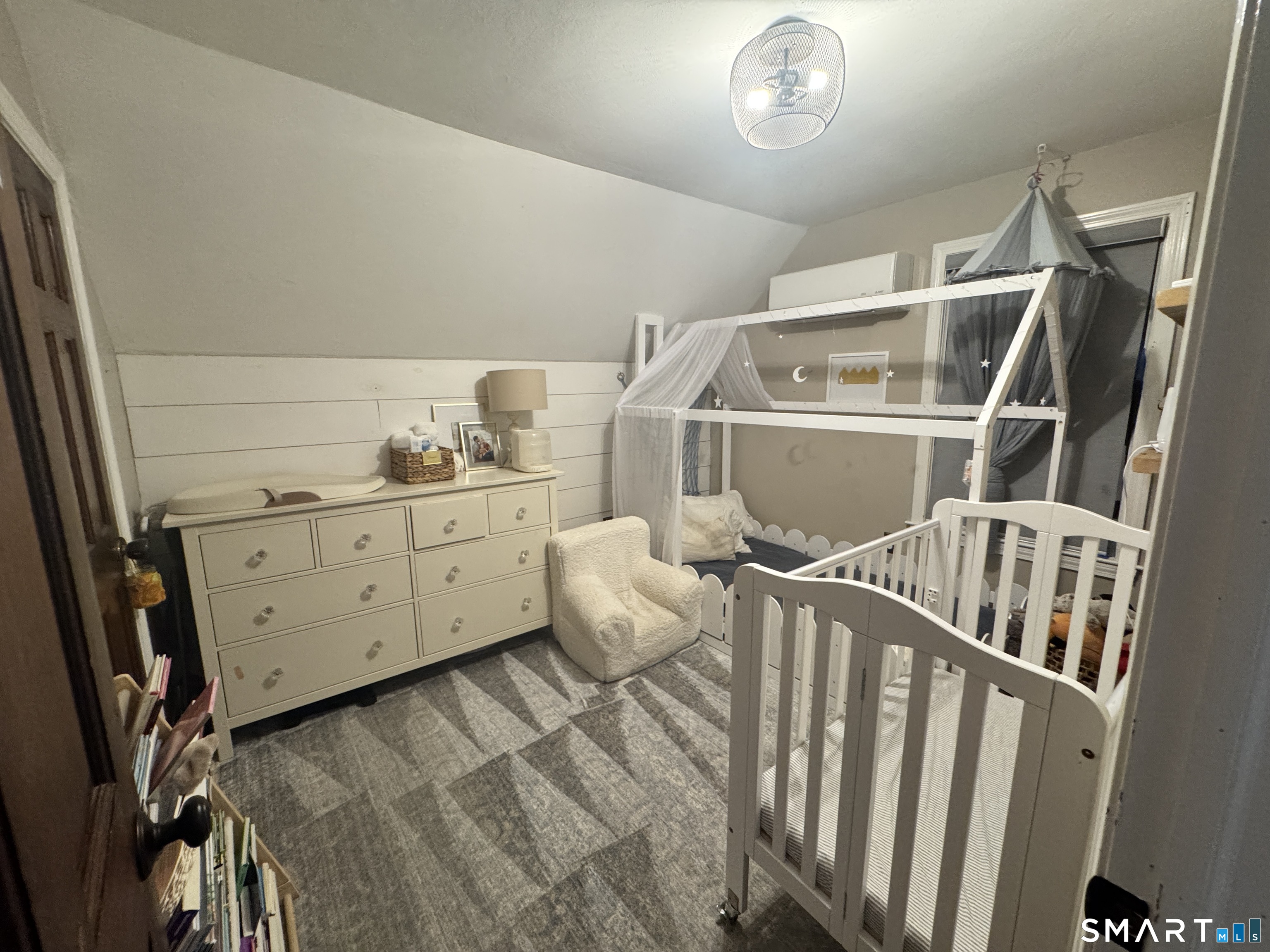 25 Pequot Avenue Groton CT 06355