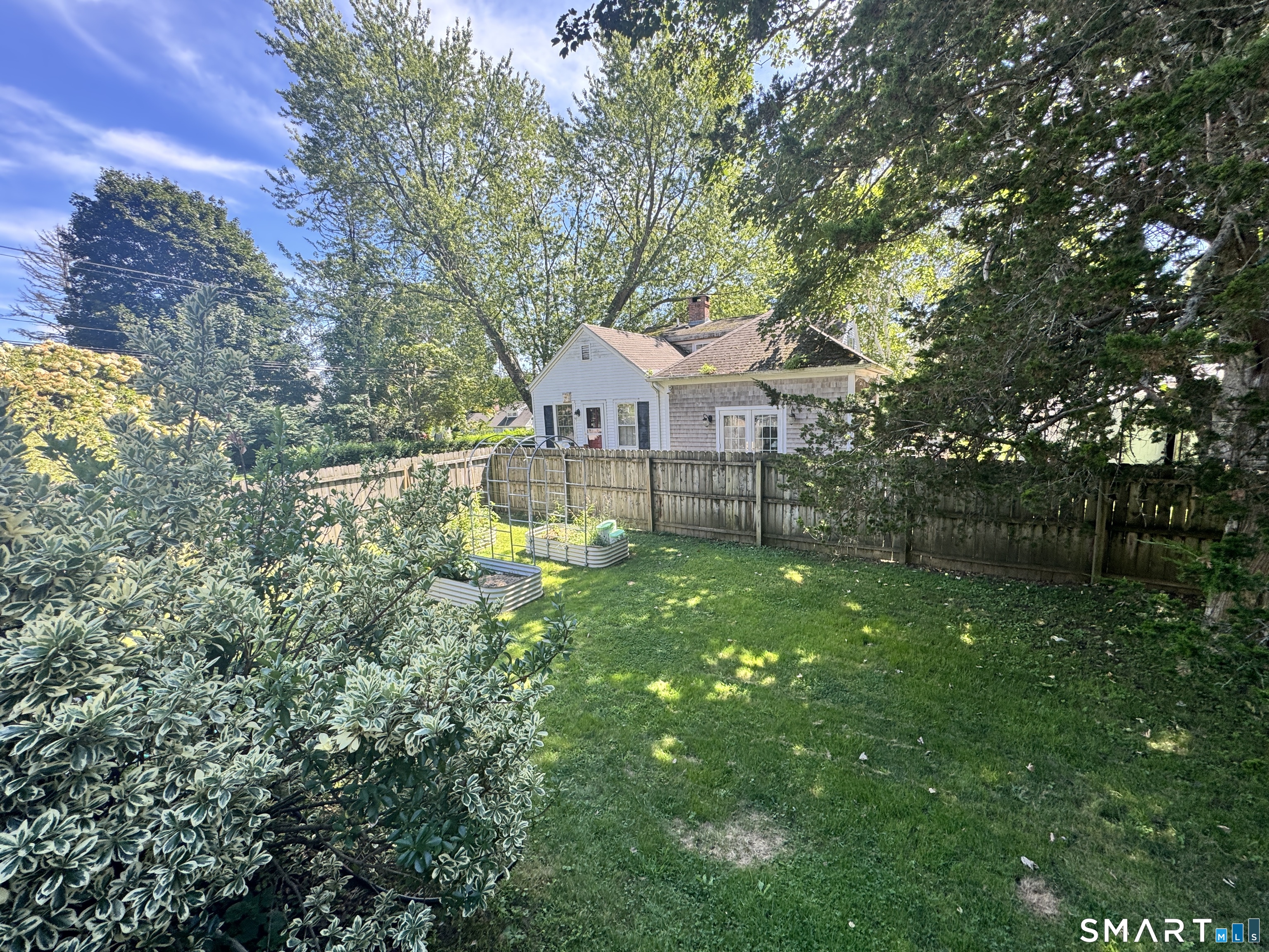 25 Pequot Avenue Groton CT 06355