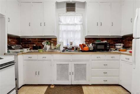 239 Bradley Street New Haven CT 06510