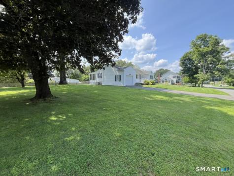 21 Brookfield Meadows Road Brookfield CT 06804