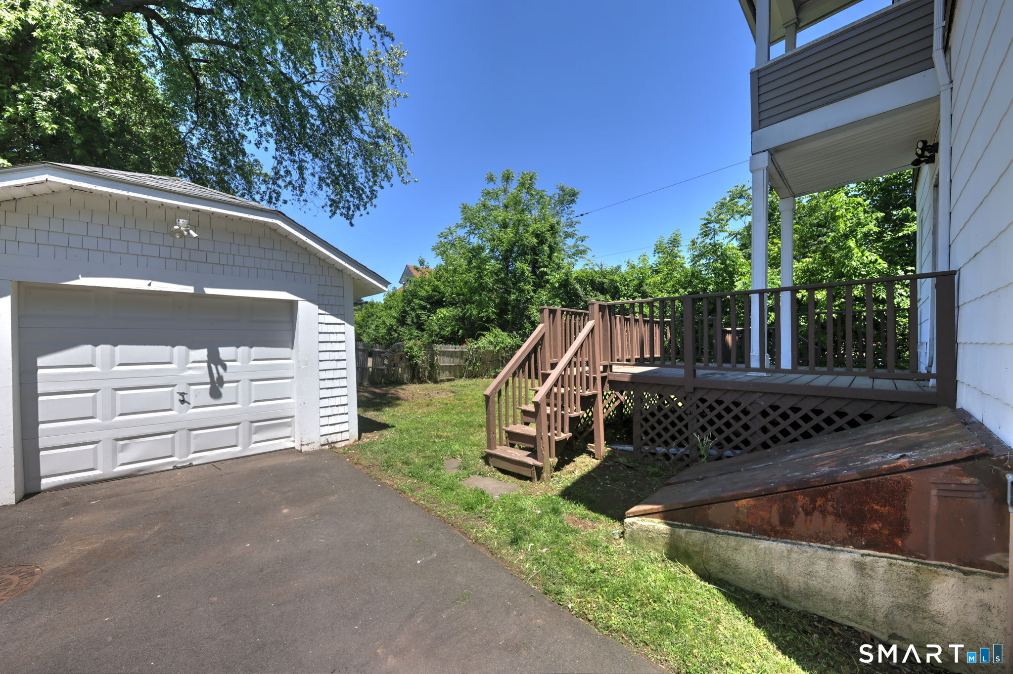 31 Winthrop Street Meriden CT 06451