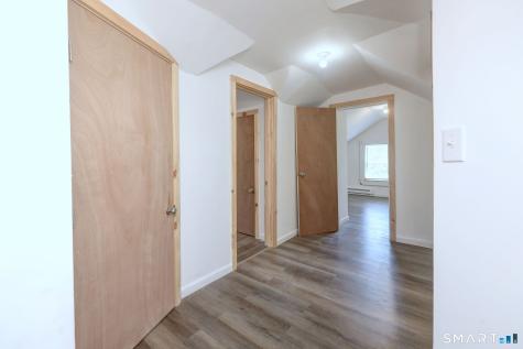 31 Winthrop Street Meriden CT 06451