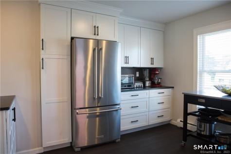 331 Riverside Drive Fairfield CT 06824
