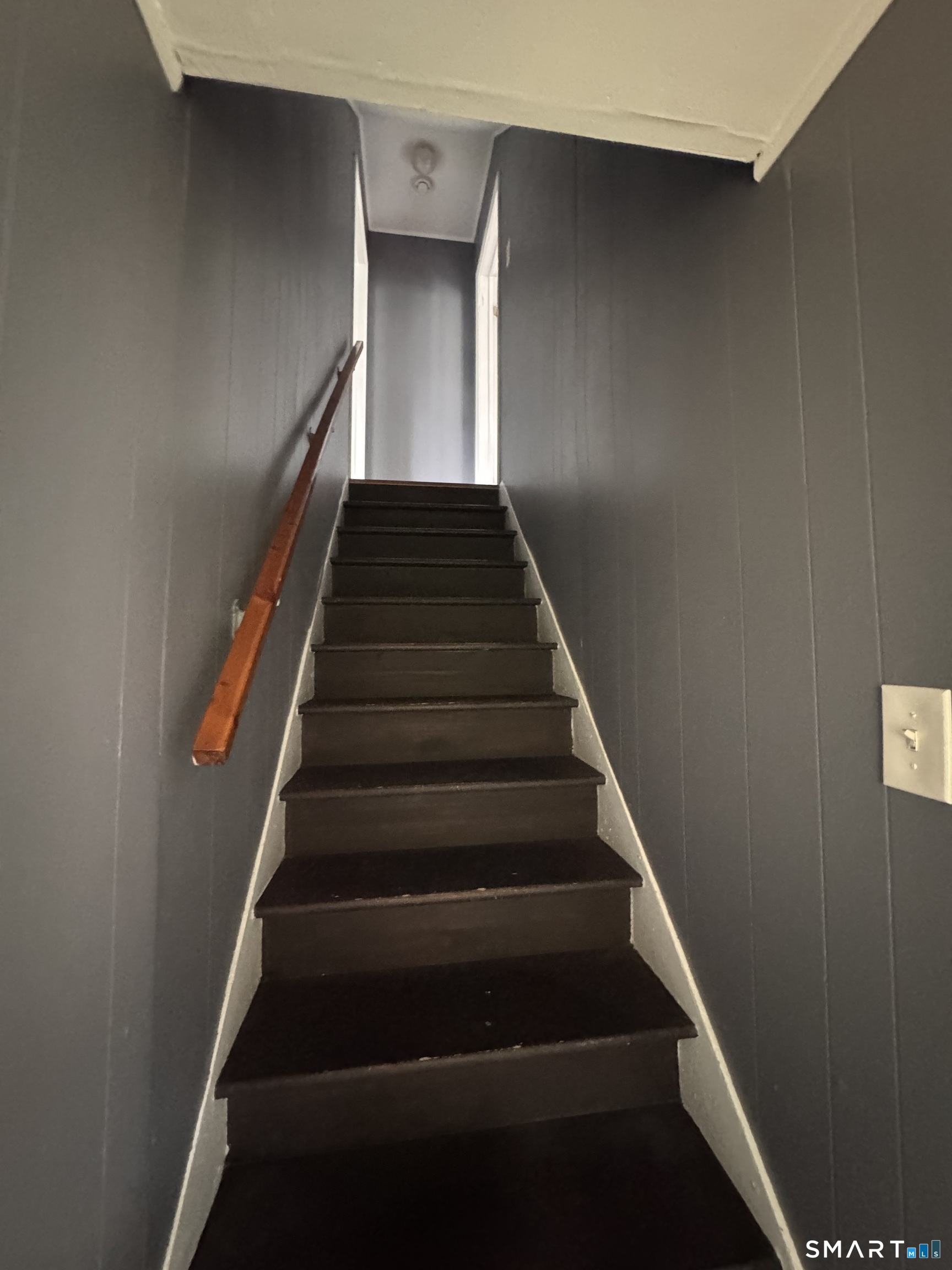 19-23 Hull Place Seymour CT 06483
