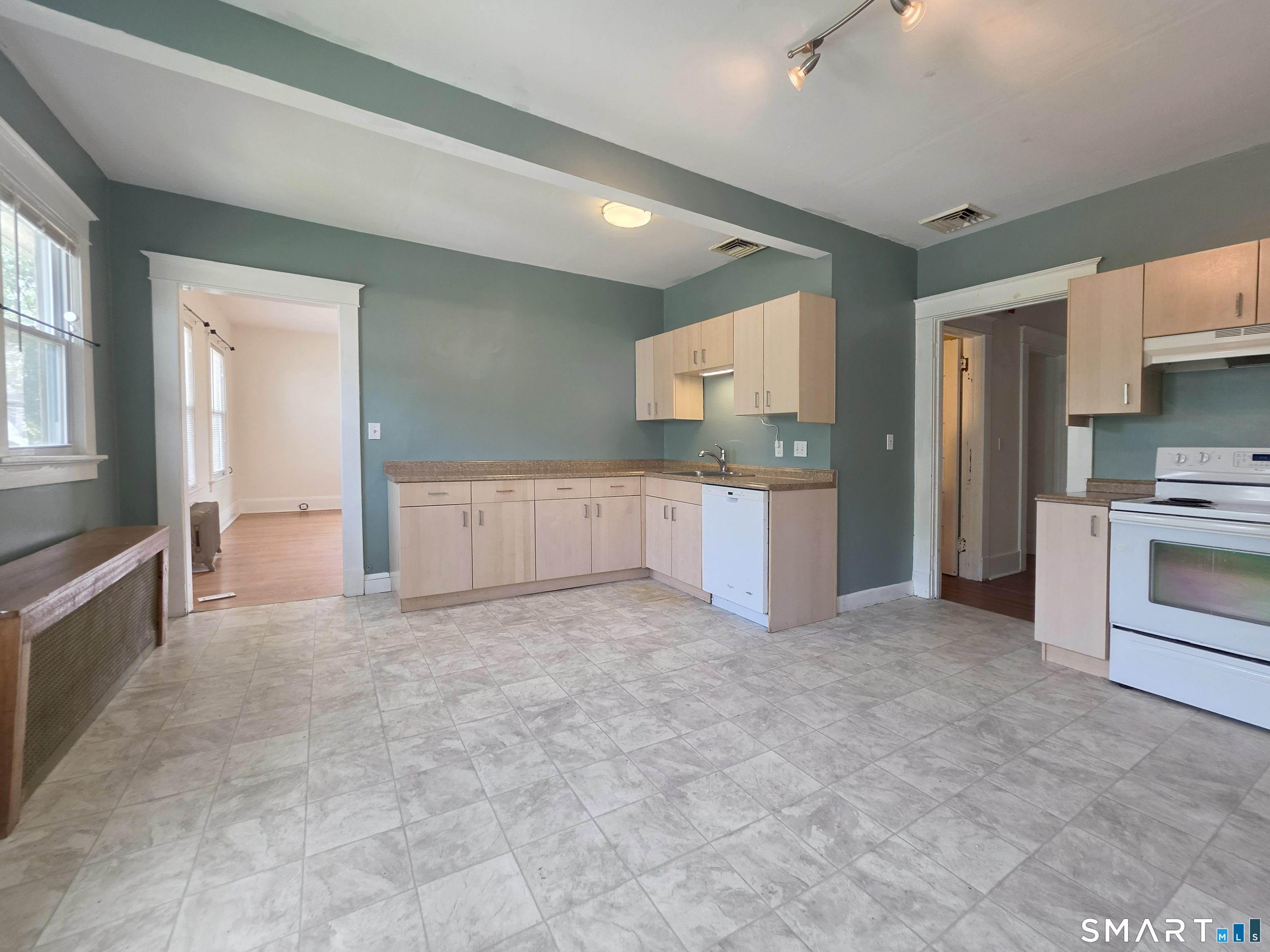 805 Edgewood Avenue New Haven CT 06515