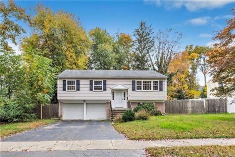 97 Robin Lane Fairfield CT 06824