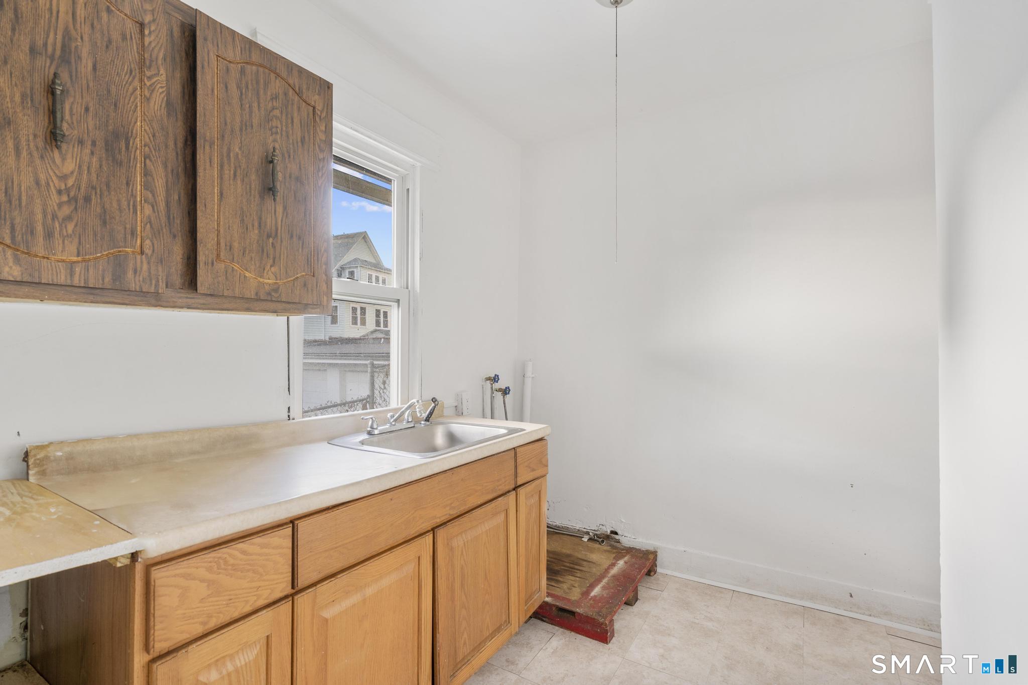 97 Wall Street Waterbury CT 06705