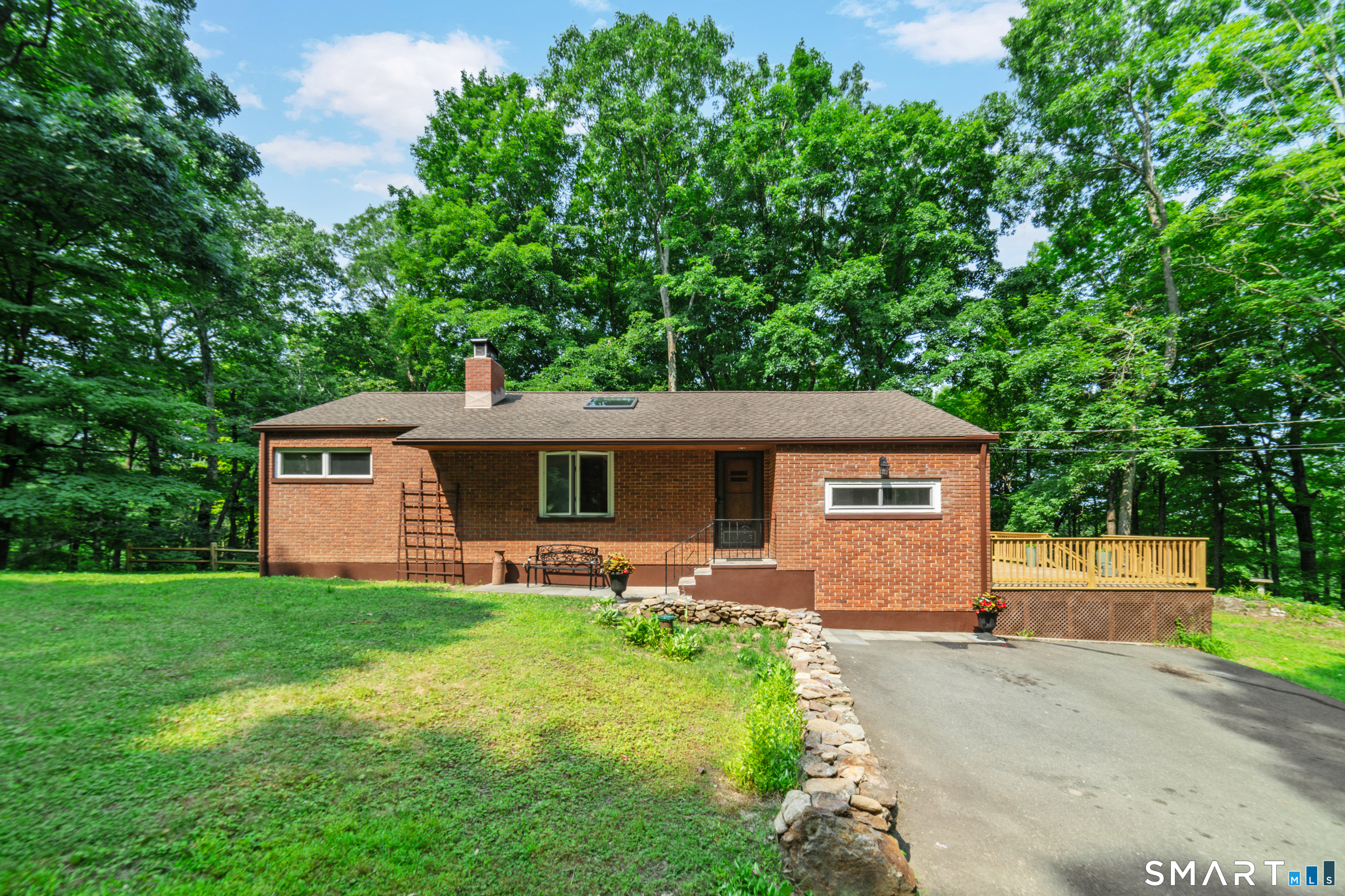 47 Terrell Road Woodbury CT 06798