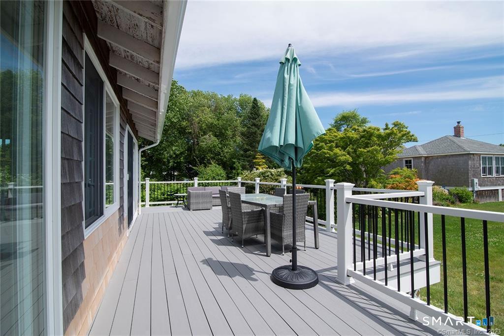 71 Noyes Avenue Stonington CT 06378