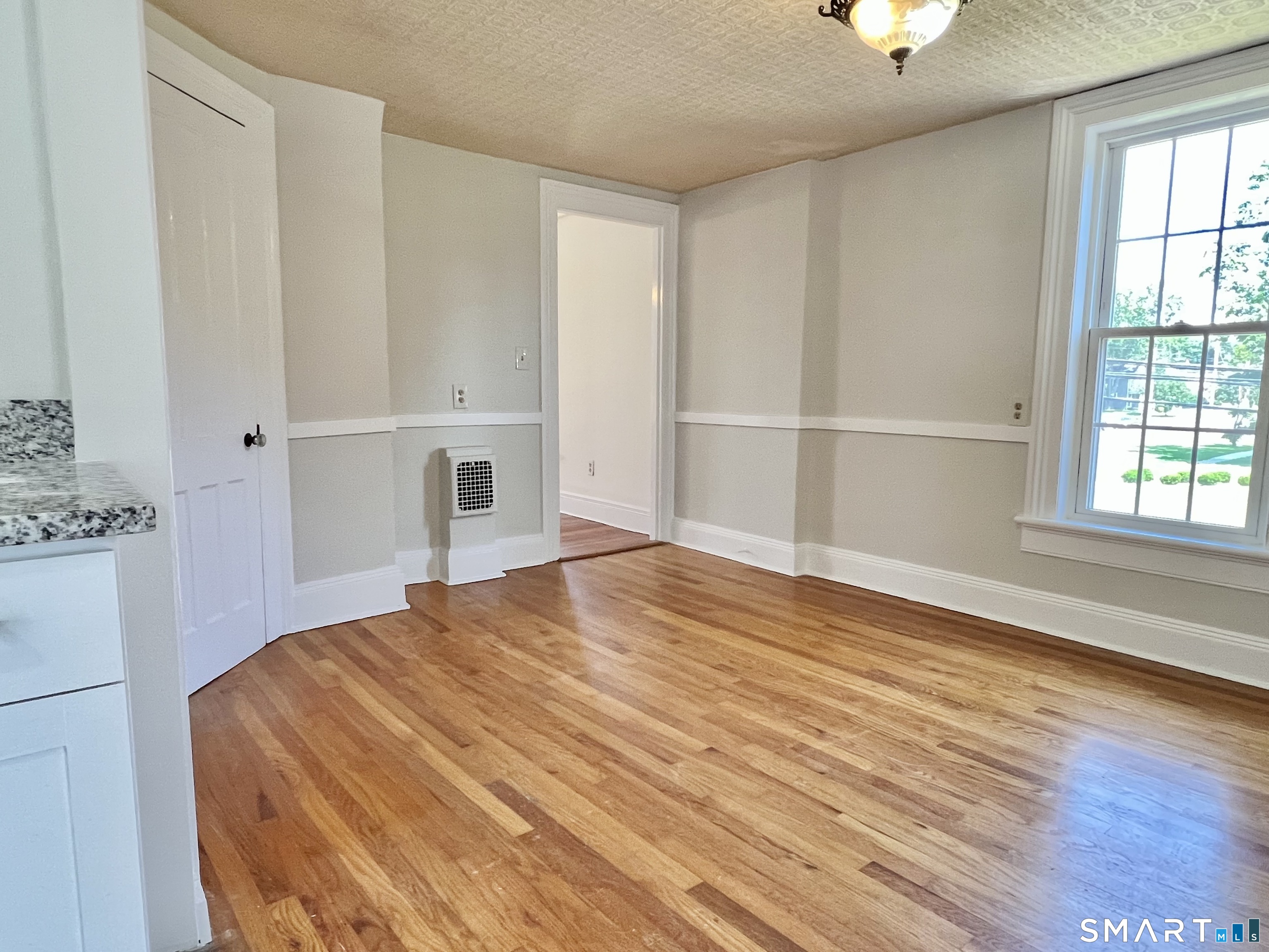 1596 Main Street Stratford CT 06615