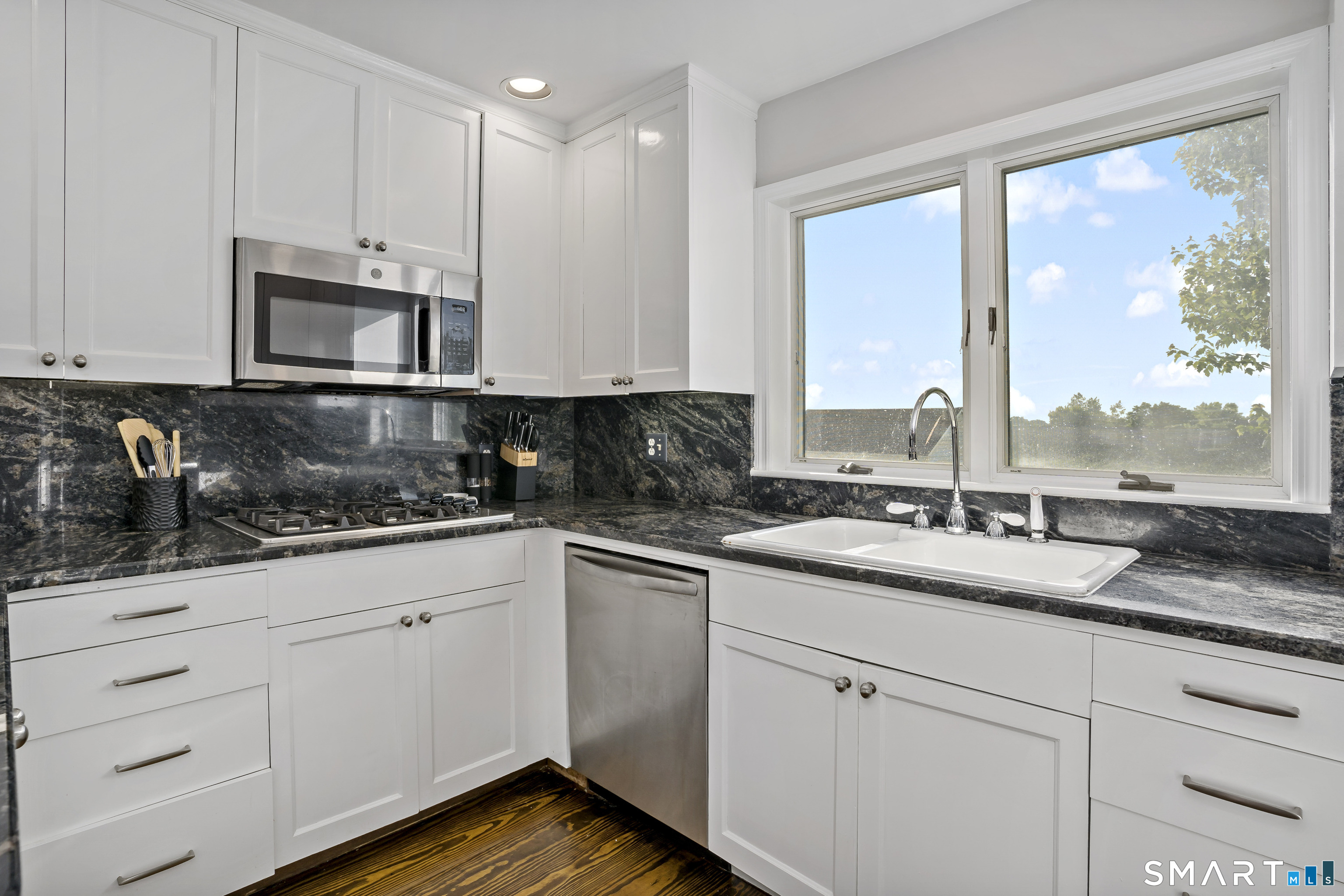 1016 Fairfield Beach Road Fairfield CT 06824