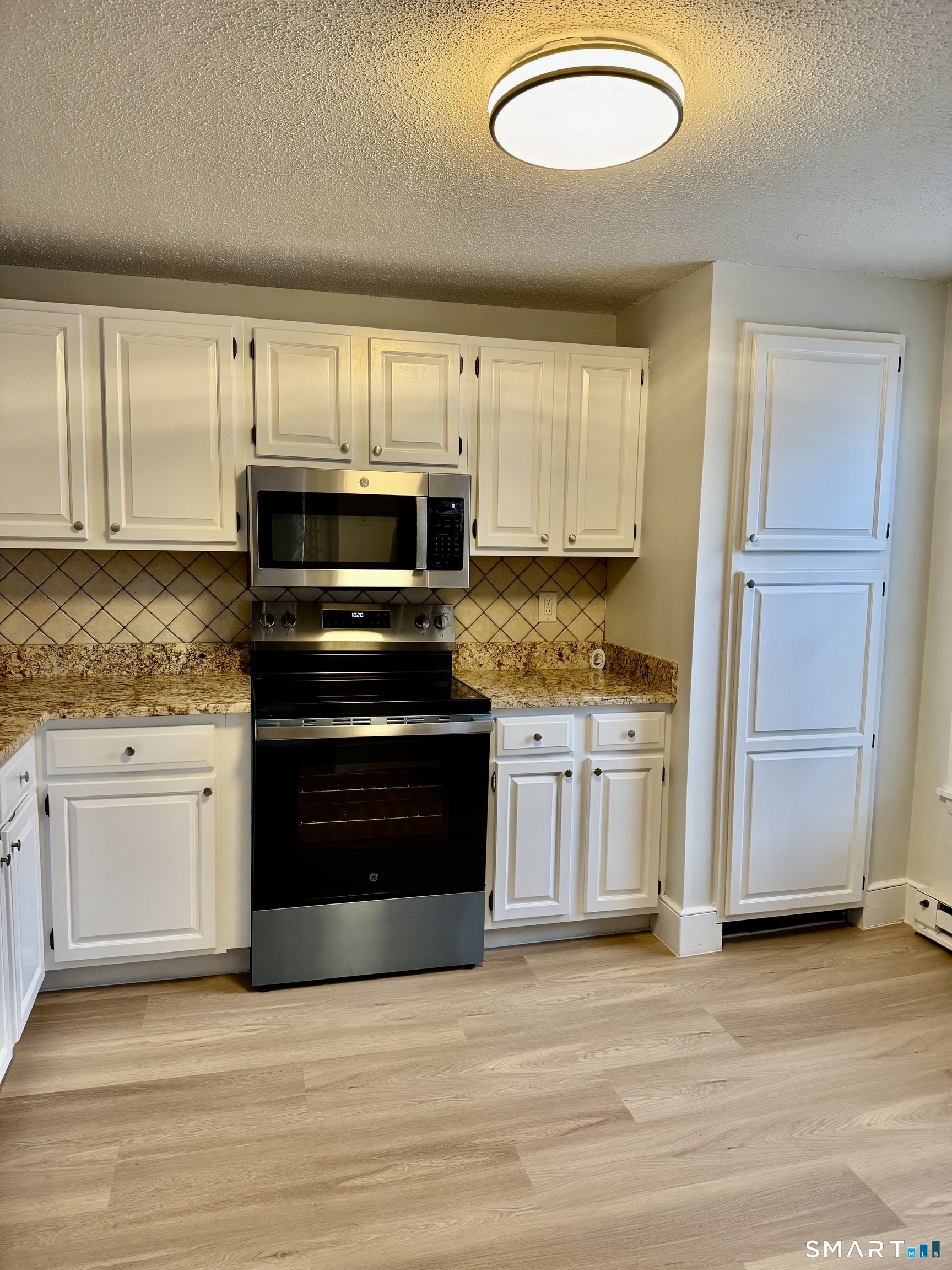 8 Heather Ridge Shelton CT 06484