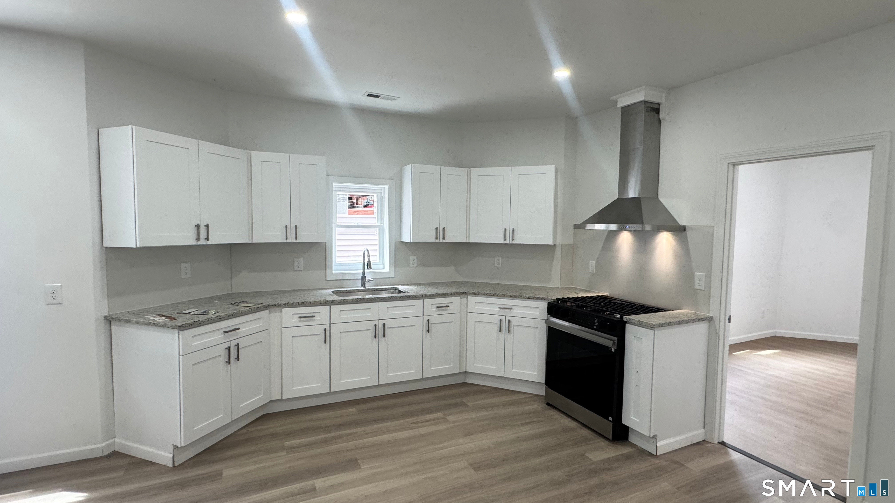 16 Arch Street Waterbury CT 06710