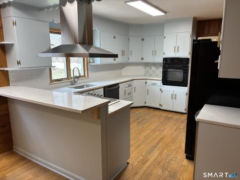 16 Shorelands Drive Madison CT 06443